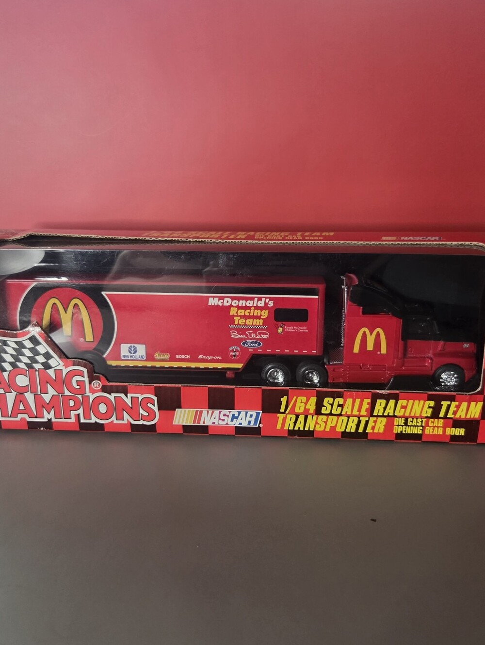 1:64 Scale Racing Champions 1997 McDonalds Racing Team Transporter Die Cast Cab